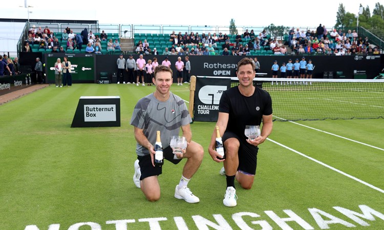 John Peers and Marcus Willis with the Rothesay Open NOttingham doules title